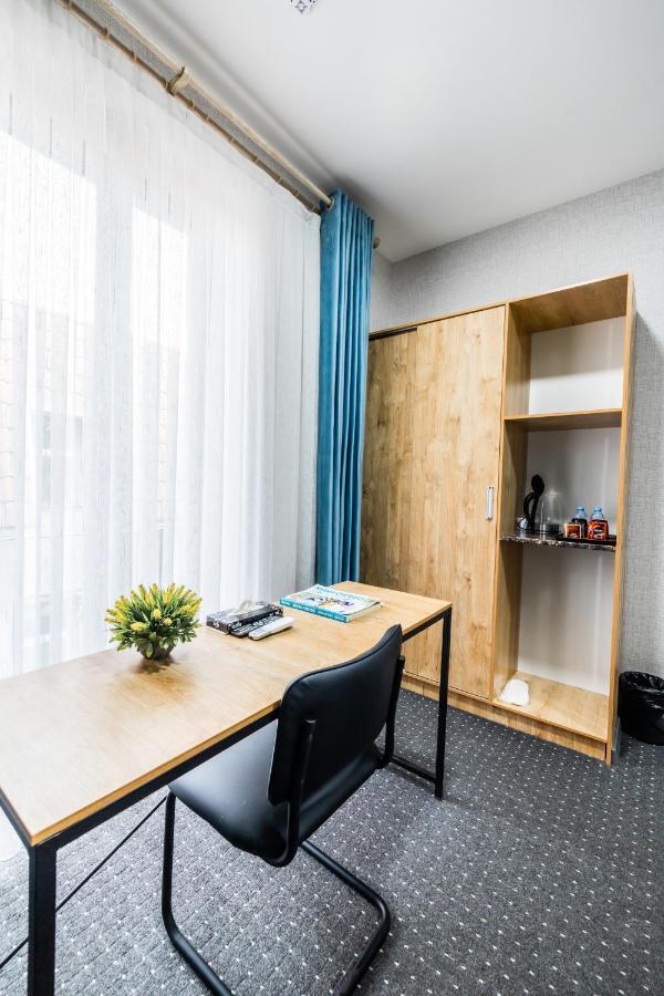 טשקנט Bobur Hotel מראה חיצוני תמונה